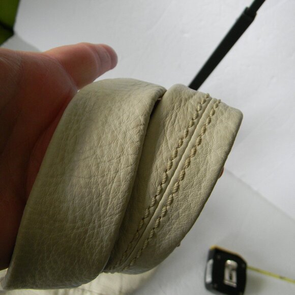 THE SAK CREAM PEBBLE LEATHER LARGE TOTE SHOULDER BAG - Picture 7 of 12